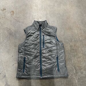 L.L. Bean Gray Quilted Vest primaloft large reg full zip puffer